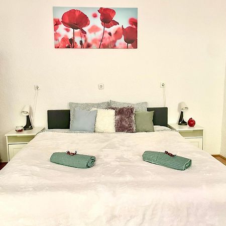 Very Warm Home With Big Bed Near New York Cafe Budapeszt Zewnętrze zdjęcie